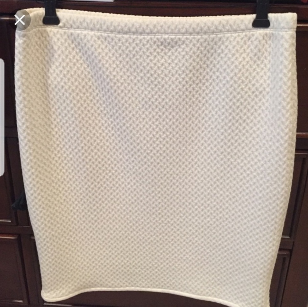 2 for $15/Max Studio Textured Pencil Skirt